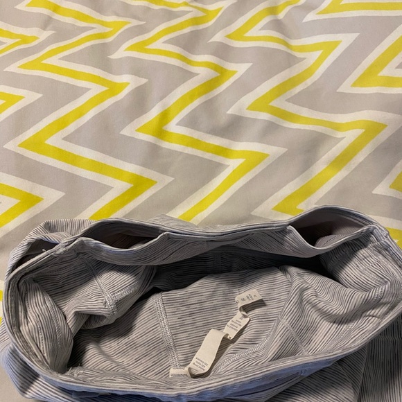 Lululemon leggings - Picture 3 of 8